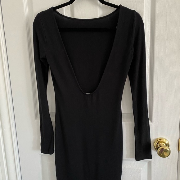 Forever 21 open back long sleeve bodycon dress black size S NWT - Picture 2 of 3